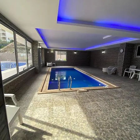 Апартаменти Sky Hill 9 *